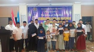 Momen Buka Puasa Bersama, PWI Riau Santuni Anak Yatim dan Janda 