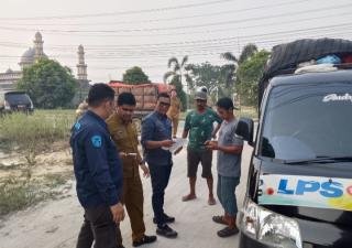 Tak Berizin, 3 Angkutan Sampah Berstiker LPS Diamankan Tim Gabungan 