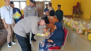 Polsek Kampar Rutin Gelar Jumat Barokah, Kapolres: Wujud Nyata Polri Hadir di Tengah Masyarakat