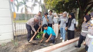 Sambangi STTP Jelang HUT ke-70 Lantas Bhayangkara, Ditlantas Polda Riau Ajak Peduli Lingkungan