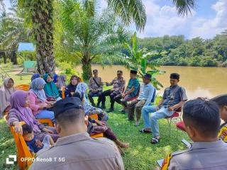 Sambil Pantau Banjir Polsek Kelayang Juga Bawa Pesan Damai Pilkada