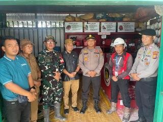 Antisipasi Karhutla, Kapolsek Teluk Meranti-Forkopimcam Cek Kesiapan Peralatan Damkar