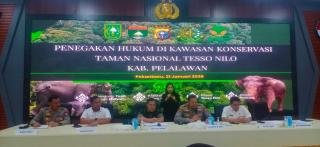 Polda Riau Tahan 9 Orang Kasus Konservasi dan Pengrusakan Fasilitas Satgas TNTN