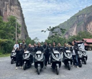 Jurnalis & Vlogger Rekam Sensasi  Berkendara Bersama Honda AT High ke Lembah Harau 