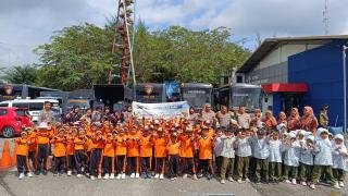 Ditlantas Polda Riau Edukasi Tertib Lalu Lintas dan Kepedulian Lingkungan kepada Ratusan Anak TK