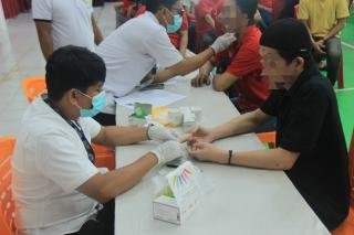 Berantas Narkoba, Lapas Kelas IIA Pekanbaru Razia Kamar WBP dan Tes Urine