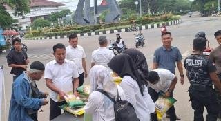 Satreskrim Polres Rohul Gelar Bazar Pasar Murah, Dua Ton Beras Ludes Dibeli Warga