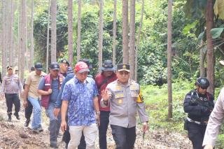 Kapolda Datangi TKP Gajah Ditemukan Mati, Pastikan Pelaku Ditindak Tegas