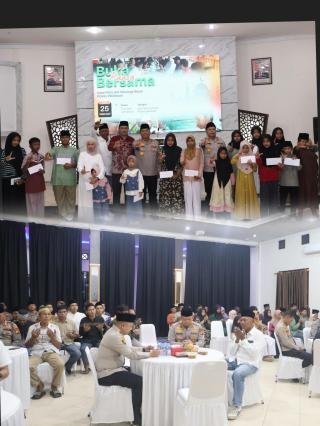 Momen Kebersamaan, Kapolres Pelalawan Buka Bareng Wartawan dan Santuni Anak Yatim