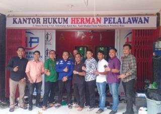 Kantor Hukum Herman Pelalawan Resmikan Kantor Baru, Utamakan Kepuasan Masyarakat