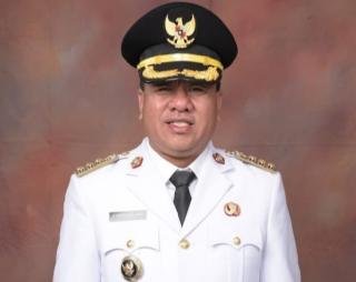 Debit Air Sungai Kuantan Meningkat, Bupati Kuansing Imbau Warga Waspada!