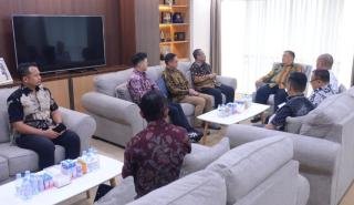 Pemprov Riau Desak Pertamina Atasi Antrean BBM dan Cegah Penimbunan