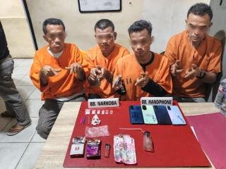 Meresahkan Masyarakat, 4 Pengedar Sabu di Kuok Ditangkap