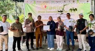 Dukung Pengurangan Emisi Karbon, SKK Migas dan SPR Langgak Tanam 700 Pohon di Rohul