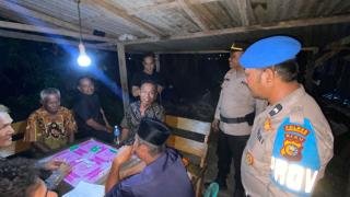 Jaga Kamtibmas Tetap Kondusif, Kapolsek Tanah Merah Pimpin Patroli KRYD