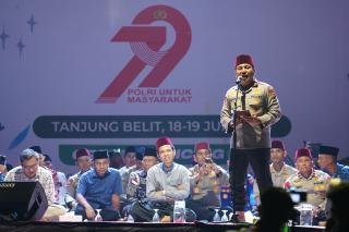 Ada UAS dan RG, Puisi Kapolda Riau Buka Bakti Religi-Peduli Lingkungan di Tanjung Belit 