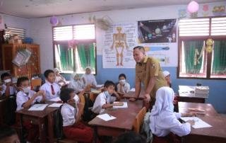 Pasca Kabut Asap, Wako Pekanbaru Pantau Hari Pertama Sekolah Tatap Muka