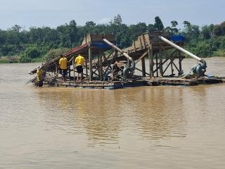 Polsek Cerenti Gerebek Aktivitas PETI di Desa Pulau Bayur