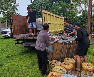 Polda Riau Amankan Sopir Angkut Solar Subsidi untuk Aktivitas PETI, Sita 3.200 Liter