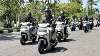 Ini 5 Tips Aman Berkendara Senyap dengan Motor Listrik Honda
