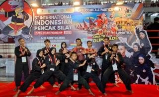 10 Pendekar Sinkay Pelalawan Ikuti Kejuaraan Pencak Silat Internasional di Sumut