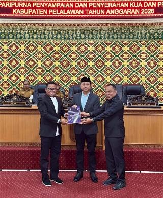 Ketua DPRD Syafrizal Pimpin Rapat Paripurna Usulan KUA-PPAS APBD Tahun Anggaran 2026