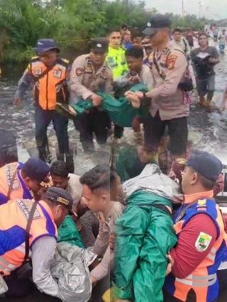 Pengendara Motor Tewas Ketika Terobos Banjir di Jalintim Km 83