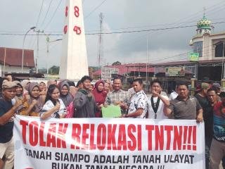 Demo Tolak Relokasi Warga Eks TNTN, Warga Cerenti: Tanah Siampo Bukan Tanah Negara