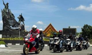 35 Motor Honda Ramaikan Jalanan Kota di Premium Rolling City Evolution Urban Ride 