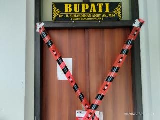 Ruang Kerja Bupati Kuansing Disegel KPK