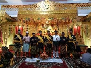 Ditabalkan Gelar Datuk Bandar Setia Amanah, Wako Agung: Tidak Boleh Tercabut dari Akar