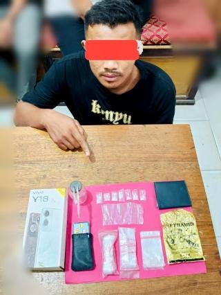 Polsek Ukui Tangkap Terduga Pengedar Narkoba di Toro Jaya, Sita Tujuh Paket Sabu