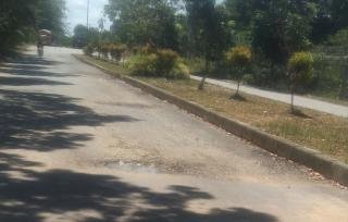 Warga Keluhkan Jalan Okak-Sempurna Alam, Baru Diperbaiki Sudah Terkelupas 