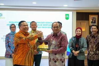 Pemprov-BPH Migas Sepakat Kawal Distribusi BBM di Riau