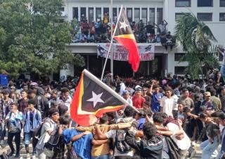 Didemo Gen Z, Parlemen Timor Leste Batalkan Pembelian Mobil Dinas dan Pensiun