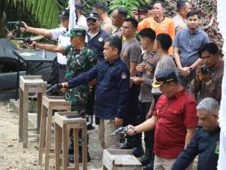 Polres Kuansing Coffe Morning dan Latihan Menembak Bersama Dalam Rangka Cooling System