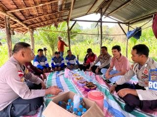 Jemput Aspirasi Warga di Desa Dungun Baru, Kapolsek Rupat Serukan Tidak Membakar Lahan