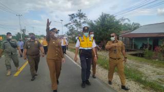 Bupati Inhu Rezita dan BPJN Wilayah Riau Tinjau Lokasi