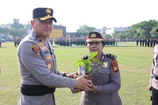 Ermidalina Naik Pangkat Pengabdian, Wakapolda Riau: Jadikan Amanah untuk Terus Mengabdi