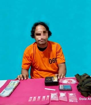 Tim Joker Gerebek Pondok di Pinggir Jalan, Pengedar Bawa 8 Paket Sabu Ditangkap