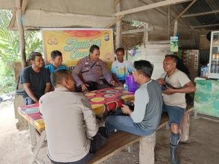 Melalui Jumat Curhat Polsek Pangkalan Lesung Gaungkan Cooling System Jamin Keamanan Pilkada