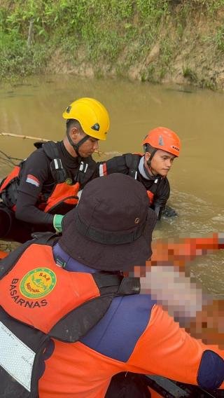 Gadis 16 Tahun Ditemukan Meninggal di Sungai Batang Sosa 