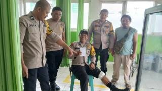 Bhabin Batu Rijal Hilir Terluka saat Mengevakuasi Beruang Madu yang Masuk Permukiman Warga