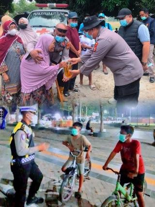 Polres Pelalawan Siang-Malam Turun Bagikan Ribuan Masker Gratis kepada Masyarakat 