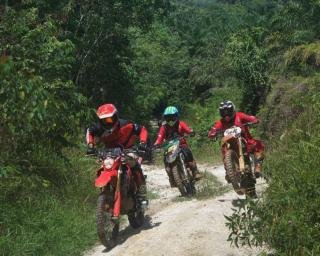 Capella Honda Ajak Bikers Buktikan  Ketangguhan CRF150 di Alam Bangkinang 