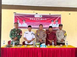 Kapolsek Rupat Beri Pelatihan kepada Linmas dan FKPM, Begini Tujuannya