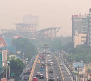 Dampak Kabut Asap, 9.932 Warga Pekanbaru Alami Gangguan Kesehatan Mulai ISPA hingga Asma 