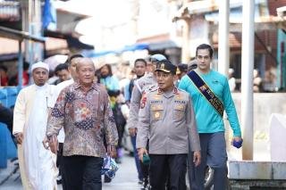 Kapolda Riau Minta Maaf 