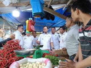 Turun ke Pasar dan Dapati Harga Cabai Melonjak, Wako Agung: Segera Gelar Pasar Murah!