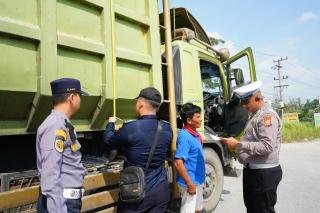 20 Truk Diberi Teguran, Lima Ditilang Pada Operasi Keselamatan LK 2026